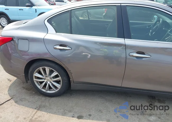 JN1BV7AR1EM699755: 42403575