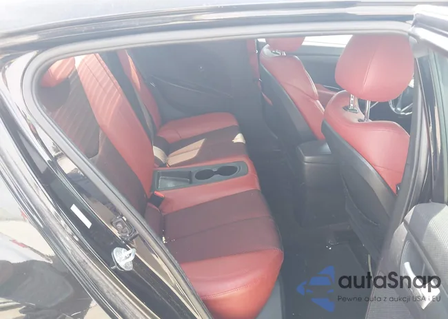 KMHTC6AE0GU255618: 42403732