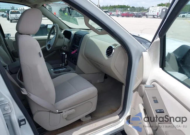 1FMEU62E96UB62891: 42403739