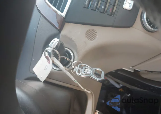 WDDGF8AB7DR287761: 42403815