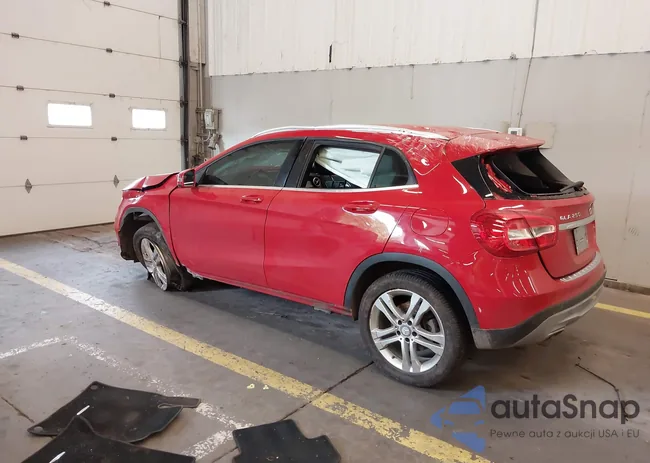 WDCTG4GB2FJ078624: 42404879