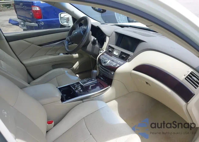 JN1BY1APXCM335334: 42404898