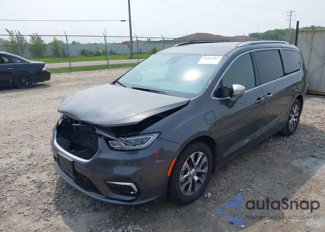 2C4RC1N79MR521983: 42404983