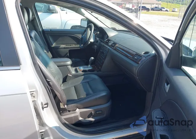 1FAFP281X5G184642: 42405002