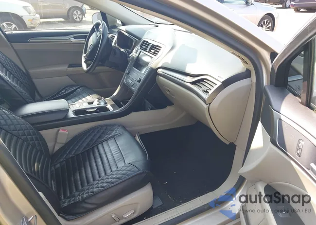 3FA6P0HD4KR203656: 42405072