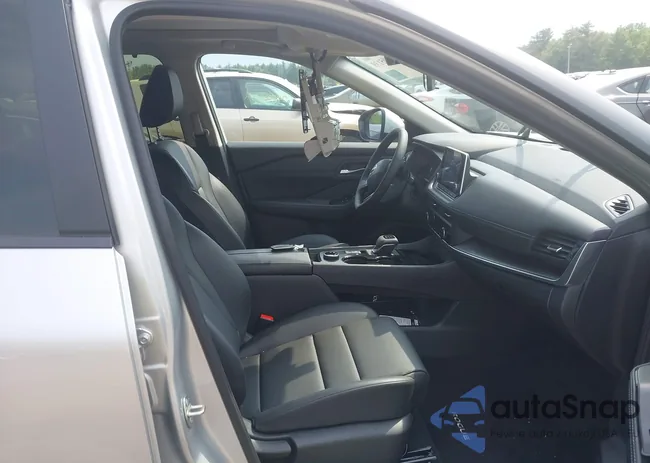 JN8BT3BB0SW165924: 42405139