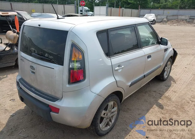 KNDJT2A29B7720978: 42405213