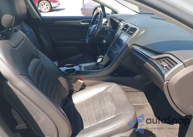 3FA6P0LU1DR273660: 42405215