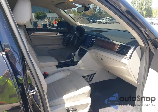 1V2NR2CA2JC567904: 42405371