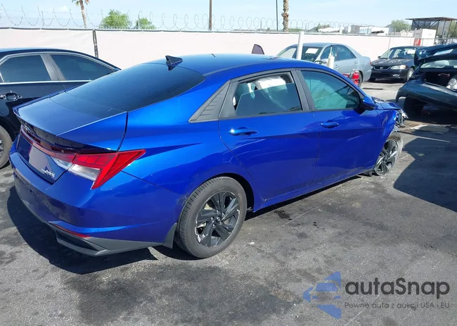 KMHLM4AJ3PU048235: 42404764