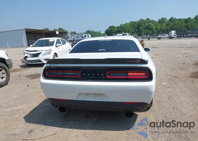 2C3CDZFJ8LH110675: 42404859