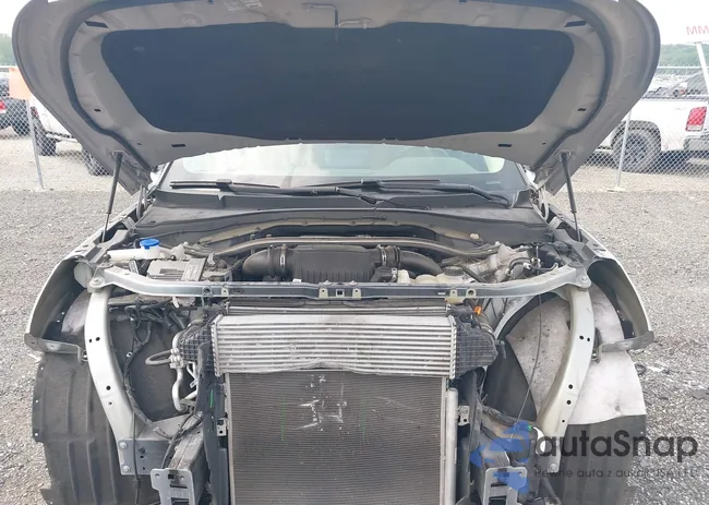 5LM5J7XC8LGL32204: 42406158