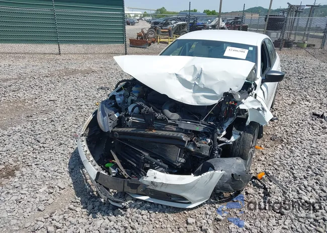 3VWD17AJ3GM343582: 42406300