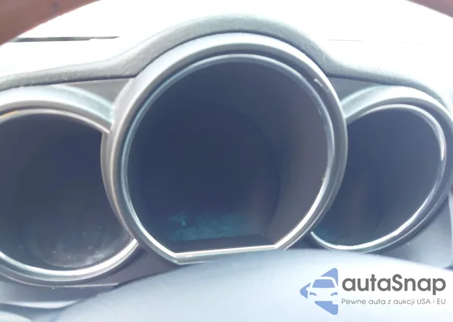 2T2HK31UX8C071753: 42406326