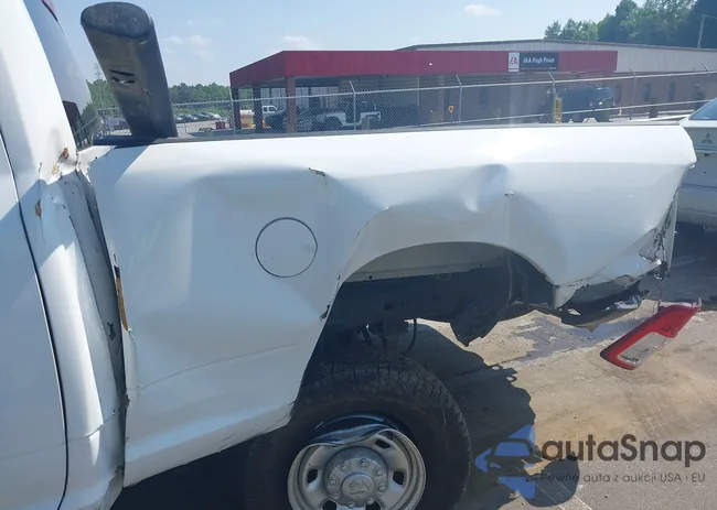 3C6UR5CJ6KG556859: 42406339