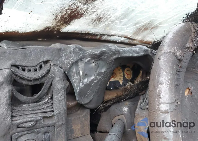 1D7HU18247J501017: 42406381