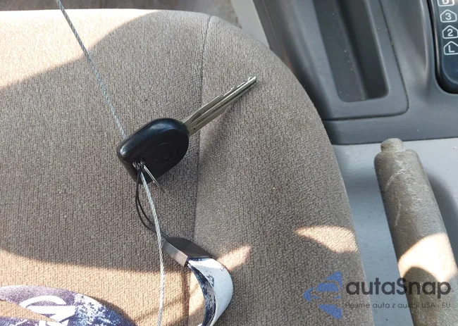 JA4LS21H02J036799: 42405508