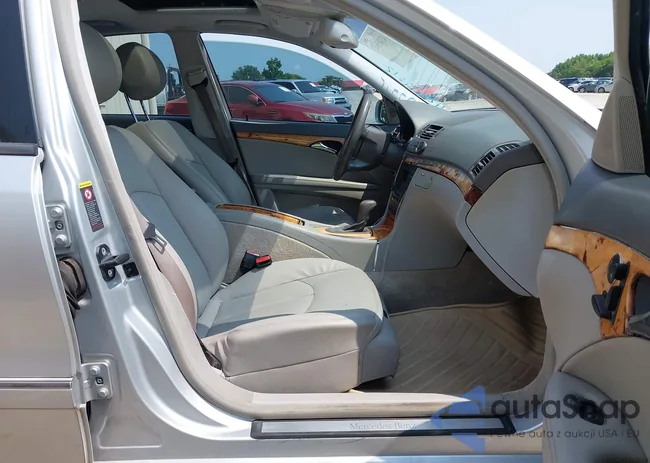 WDBUF87J36X205873: 42405512