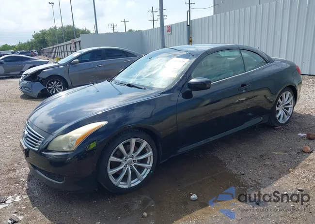 JN1CV6FE9AM354018: 42407020