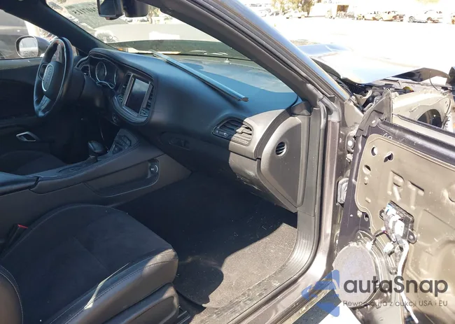 2C3CDZJG4PH593860: 42407115