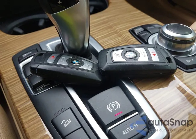 5UXWX9C55E0D27567: 42407126