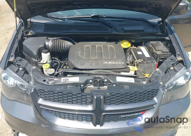 2C4RDGEGXJR202992: 42407136