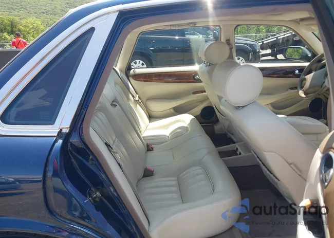 SAJDA14C6YLF15351: 42407275