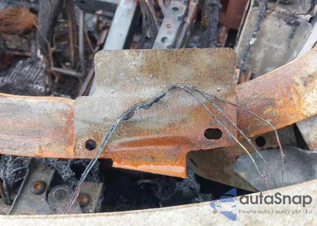 1V2BMPE8XPC054871: 42407375