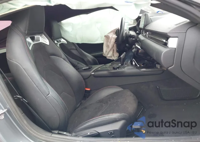 WZ1DB2C0XMW038679: 42407988