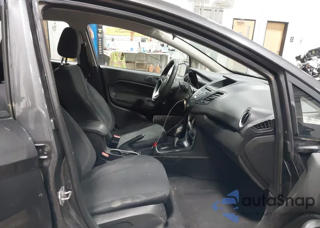 3FADP4BJ1JM121828: 42407993