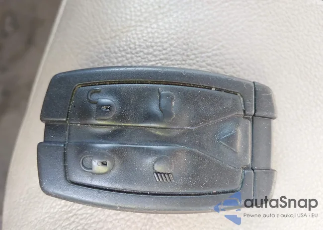 SALFR2BN2BH272907: 42408215