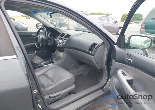 1HGCM56865A133683: 42408317