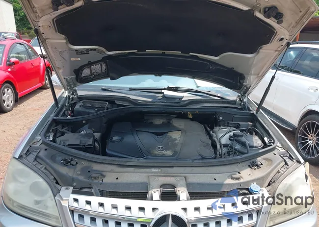 4JGBB22E28A408914: 42408331