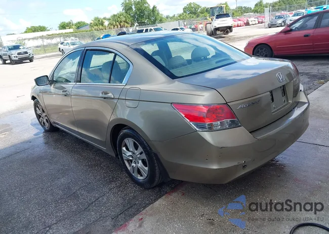 1HGCP2F40AA062929: 42409045