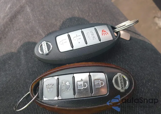 3N1AB7AP2GY273818: 42409082