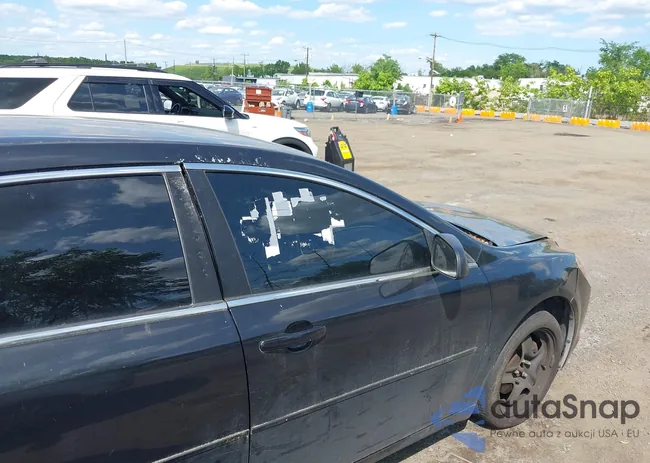 1G1ZB5E09CF323609: 42409210