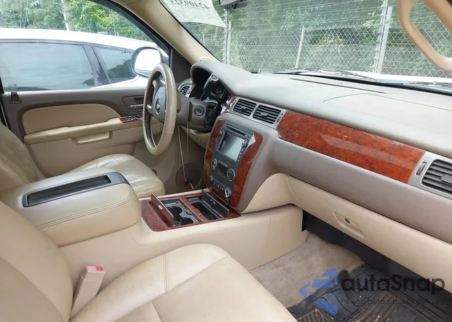 1GNSKCE00BR132906: 42409323