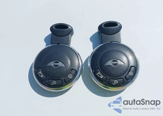 WMWZC5C52EWP39083: 42409957