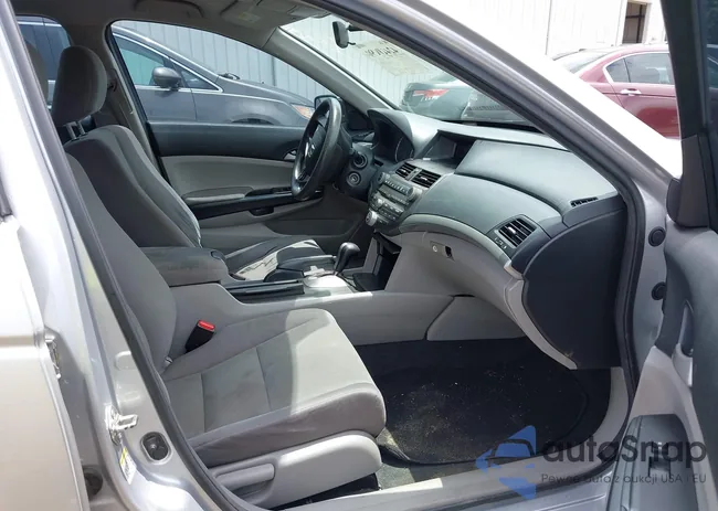 1HGCP2F37CA150726: 42410190