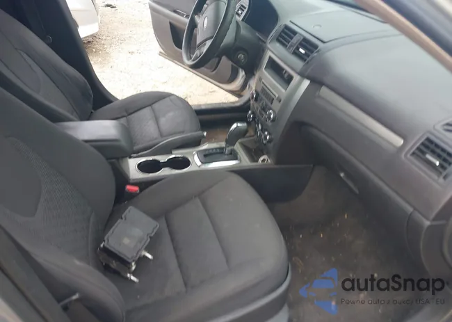 3FAHP0HA3AR342710: 42410248