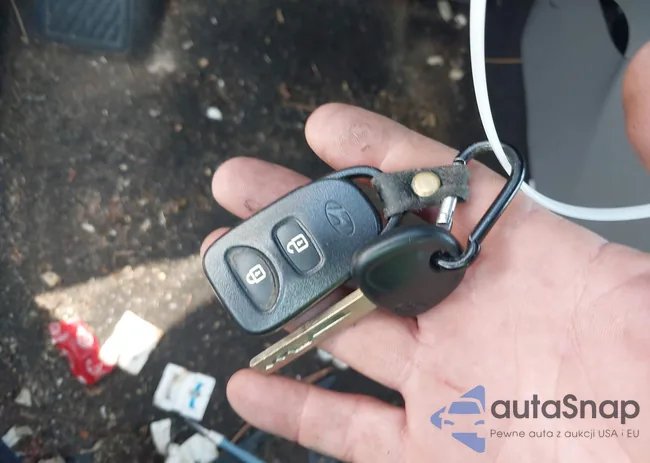 KMHCT4AE2FU871632: 42409591