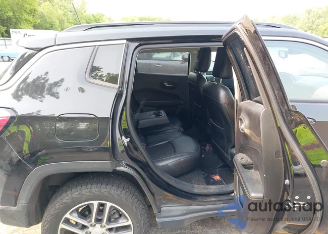 3C4NJDBB4KT653493: 42409599