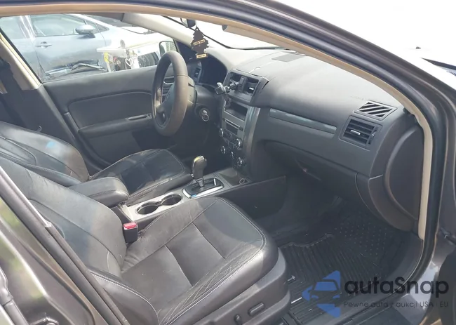 3FAHP0JA7CR192212: 42409842