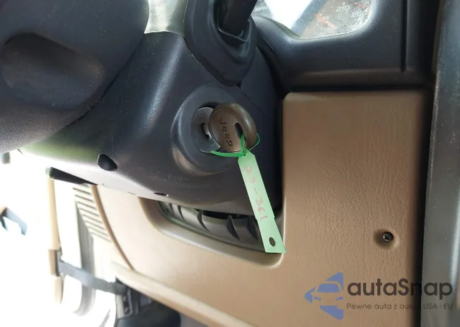 1J4FA59S92P734763: 42411004