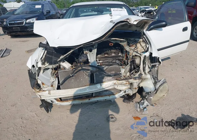 1HGEJ6227XL010037: 42411077