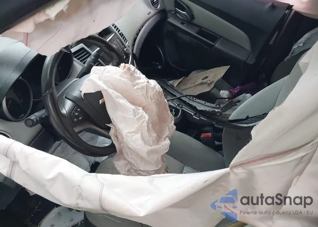 1G1PC5SB7E7278774: 42411166