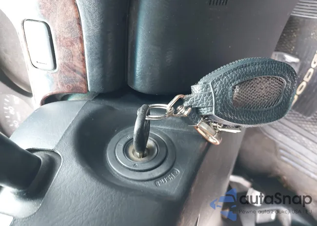 2HNYD186X1H539142: 42411193