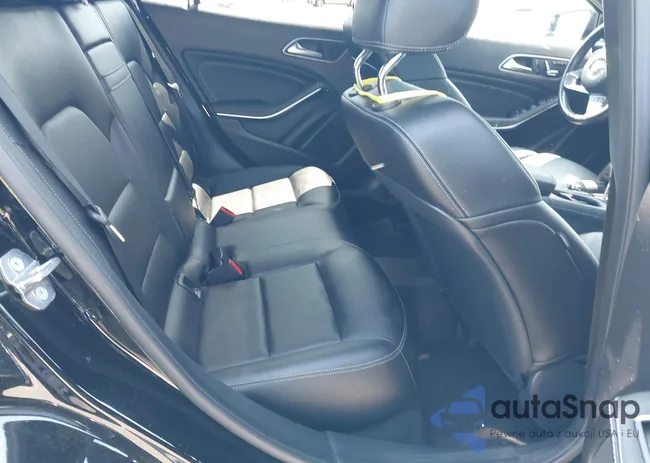 WDCTG4GB1KJ544165: 42411209