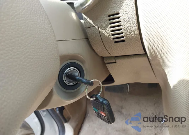 1FMEU74E37UB53477: 42411282