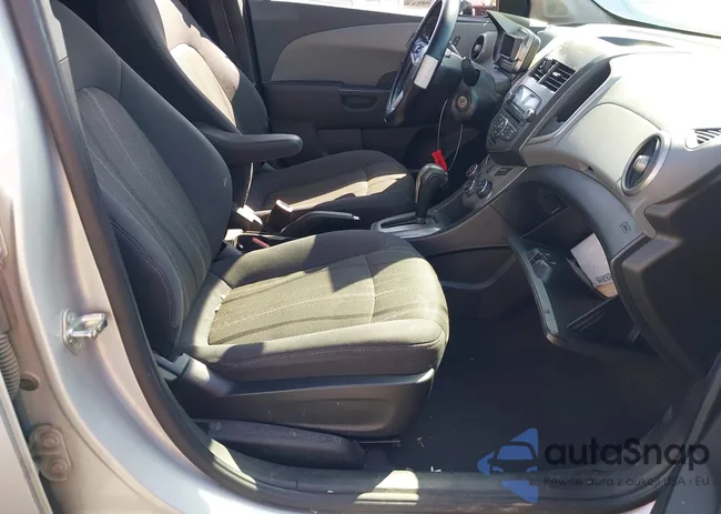 1G1JC5SHXE4166515: 42410467